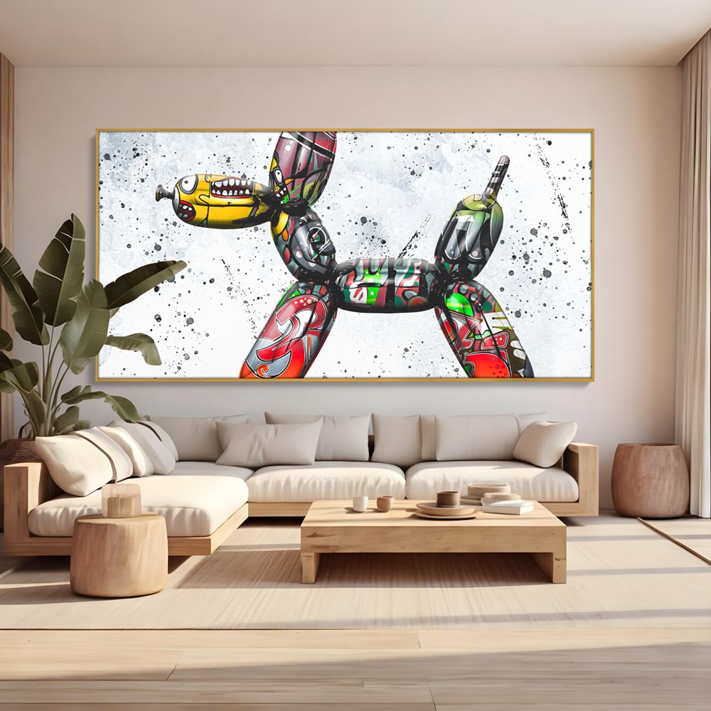 Tablou canvas cu tablou canvas caine din baloane stil grafitti, in rama de aluminiu auriu, pe perete intr-un living